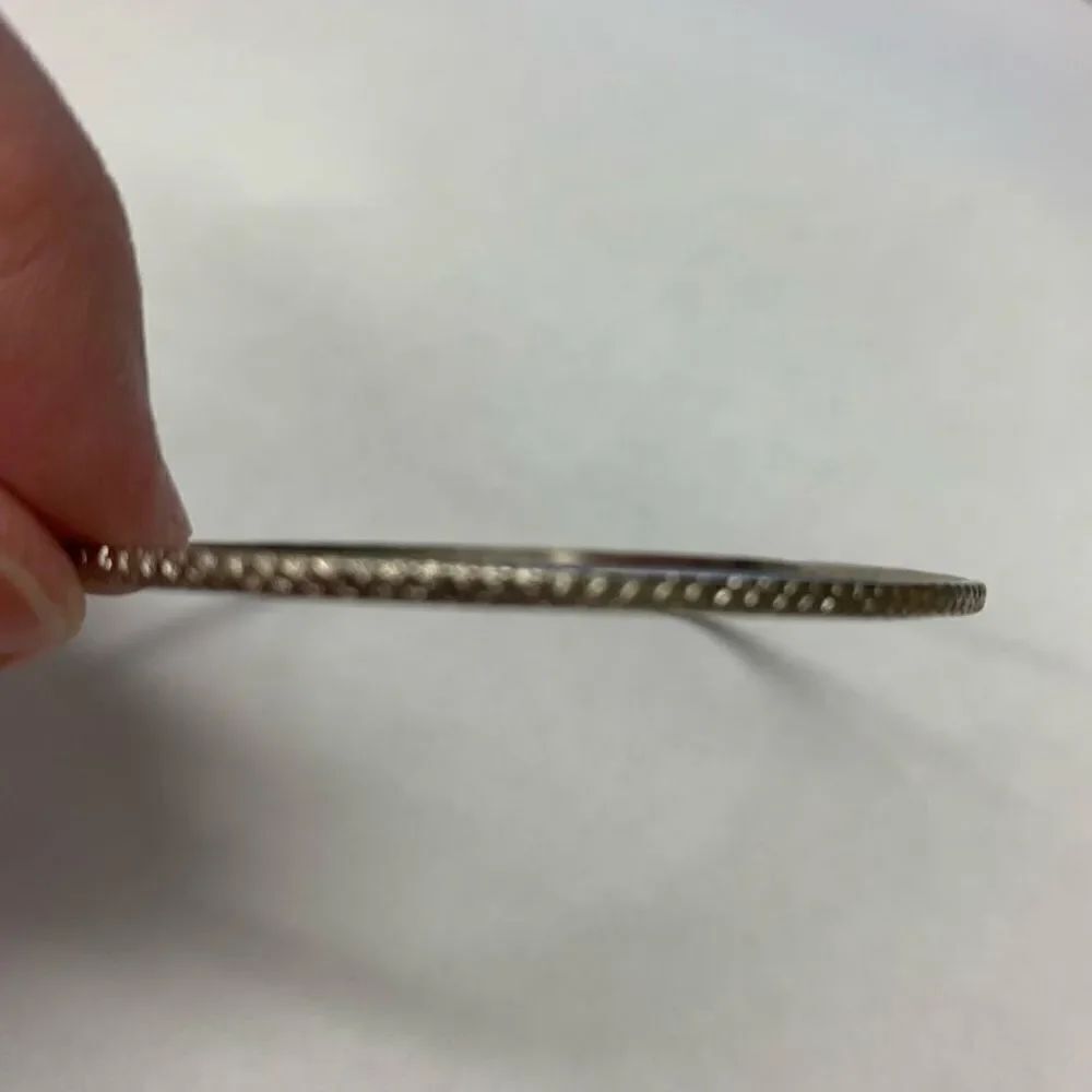 2 Bangle Bracelets - Picture 3 of 4